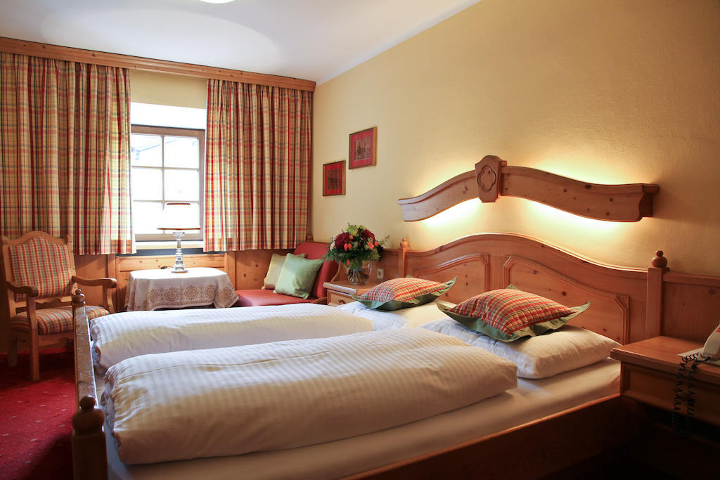 Chalet Strasshofer Kitzbuhel Room photo